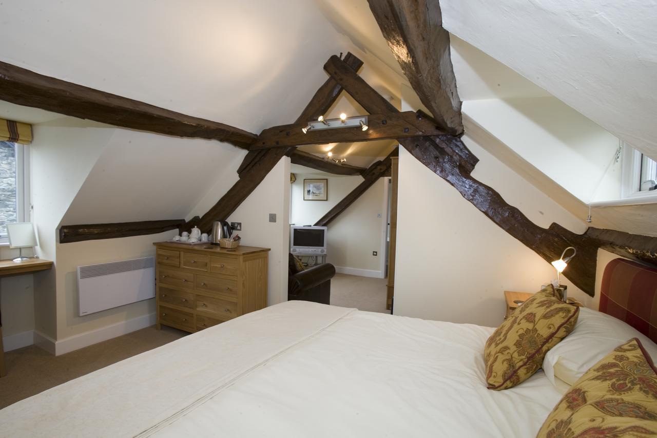 Castle Cottage Restaurant With Rooms ハーレック エクステリア 写真